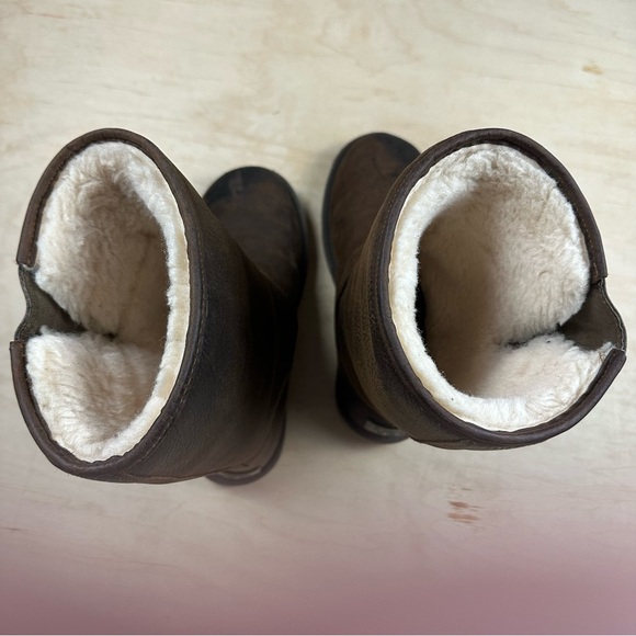 UGG Brown Leather Boots - Picture 11 of 14